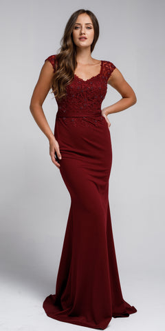 SWEETHEART NECKLINE EMBROIDERED EVENING GOWN